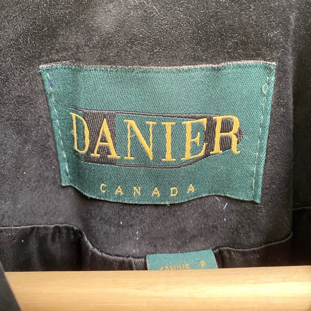 Danier Black Suede Embroidered Women's Blazer Jacket - Picture 2 of 13